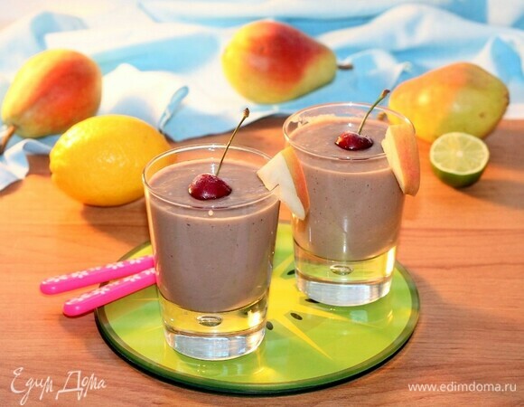 Выкладываем десерт в бокалы или креманки, украшаем и подаем.