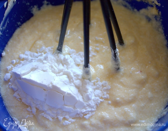 Для загущения всыпала ложку крахмала.