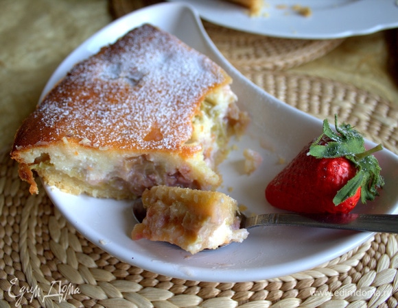 Я бы сказала, что это пирог-десерт.