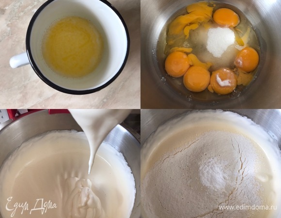 Бисквит: духовку нагреть до 180°C. Противень размером 33 х 27 см застелить бумагой для выпечки. Молоко и масло нагреть почти до кипения. Взбить миксером яйца, желтки и сахар до увеличения массы втрое. Просеять муку с разрыхлителем и солью. Добавить муку во взбитую яичную массу и перемешать на самой низкой скорости миксера.