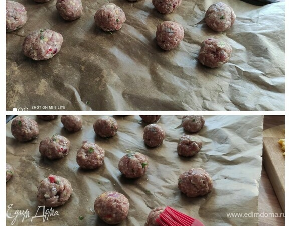 Для тефтелей выложить в миску фарш, мелко нарезанный лук, чеснок, имбирь (кусочек размером 2 см), перец чили, листья кинзы и мяты. Добавить панко и яйцо, соль и перец, хорошо перемешать руками и вымесить однородный фарш. Сформировать массу в шарики (у меня их около 17 штук).  Поместить на противень и быстро смазать при помощи кулинарной кисти нейтральным растительным маслом. Запекать в заранее разогретой до 200°C духовке около 17 минут.