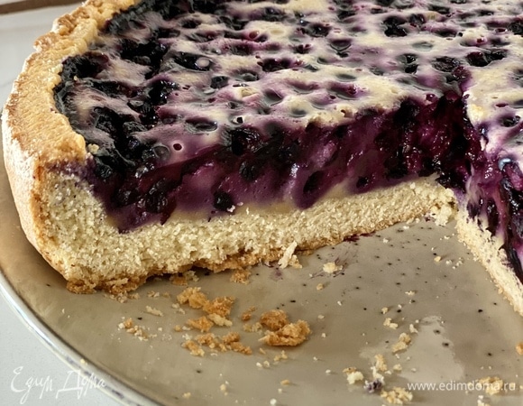 Выпекать 45 мин в духовке, разогретой до 180°C. Дать хорошо остыть.