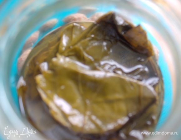 Щавель у меня консервированный, пастеризованный в банках в собственном соку — 0,5 л банка.