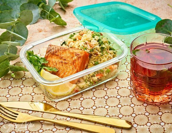 Подавайте с холодным каркаде с мятой.