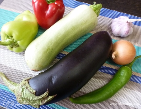 Подготовить овощи, почистить и помыть.