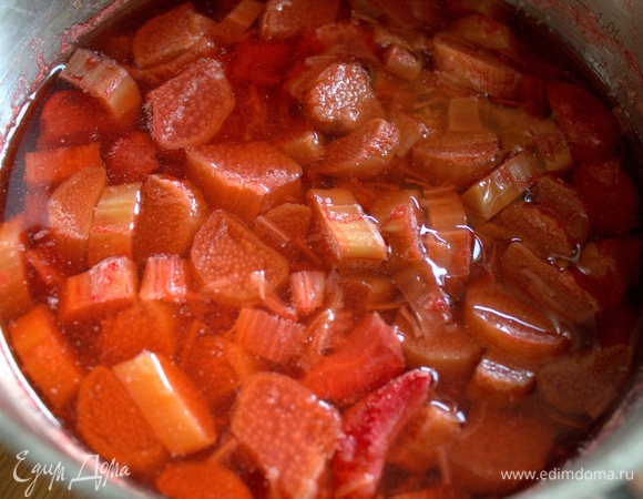 Дать настояться до насыщенного яркого цвета.