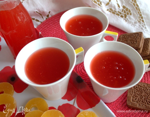 Как вариант: сварить более густой кисель, разлить по пиалам и подать со сметаной, например.