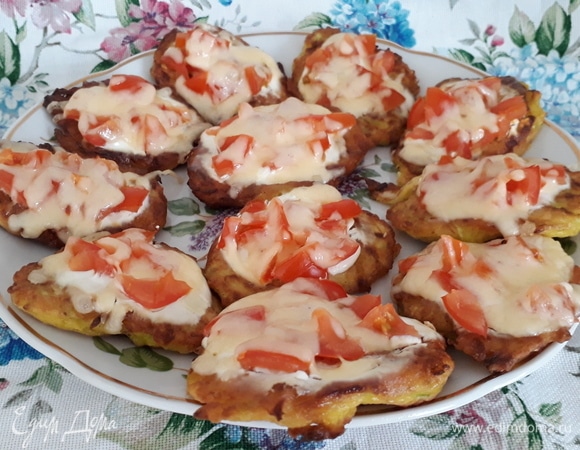 Оладьи готовим в духовке при 180°C примерно 20 минут. Приятного аппетита!