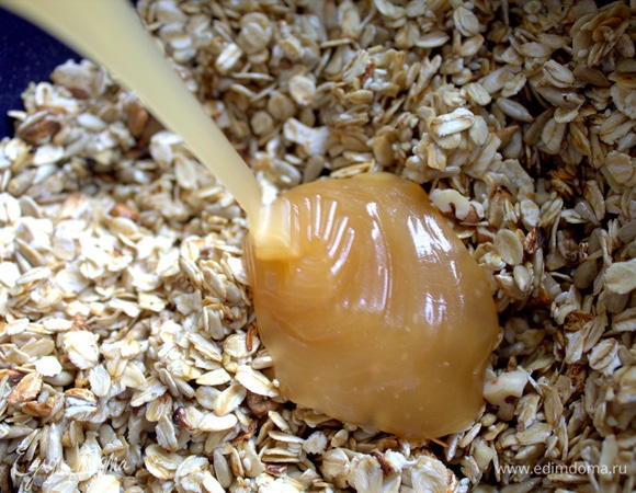 Добавить мед.