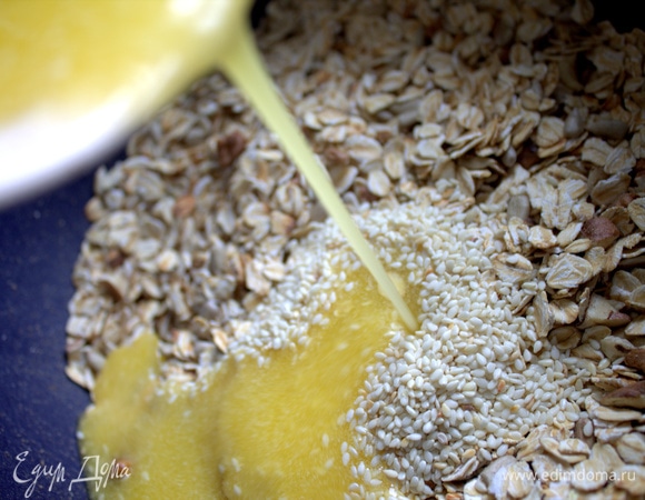 Влить в овсянку.