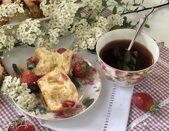 Наливаем ароматный кофе и наслаждаемся маффинами.