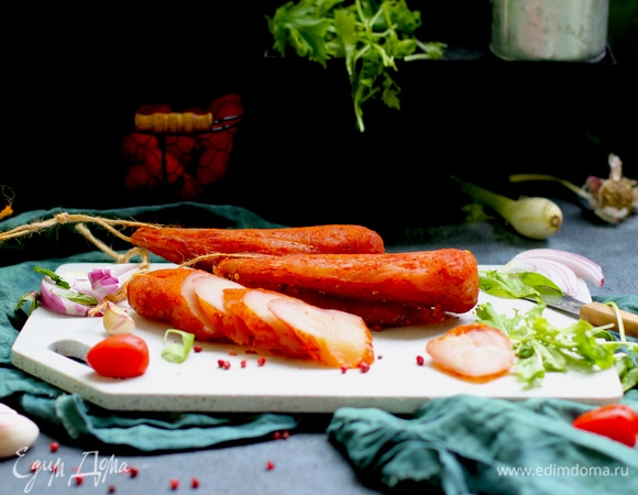 Подвязать каждый кусочек (я проколола иглой для трикотажа с бечевкой) и повесить в холодильнике. У меня это место, где должны стоять бутылки в двери.