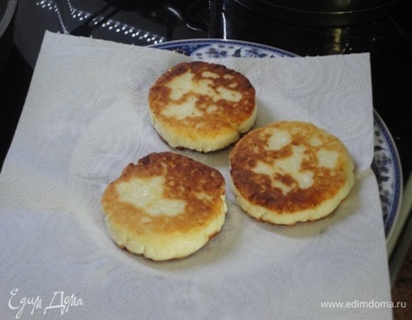 Выкладываем на бумажное полотенце.