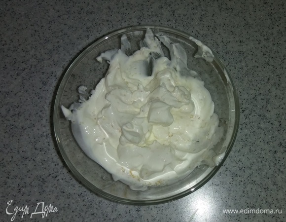 Пока ризотто готовится, нужно отмерить необходимое количество мягкого сыра. Под мягким я понимаю творожный сыр.