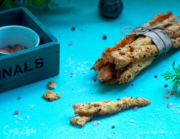 Выпекать при 180°C примерно 10 минут, до легкой румяности. Остудить и подавать.