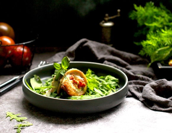 Запекать при 180°C около 25–30 минут.