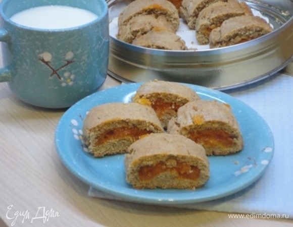И вот такие симпатичные печеньки получились. С молоком, кофе, чаем — кому как нравится!