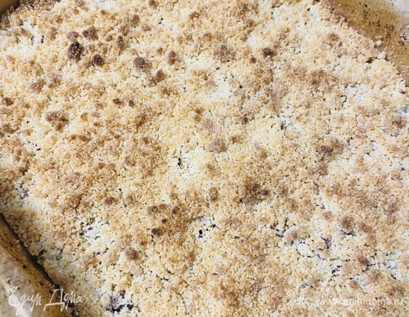 Отправить в предварительно разогретую до 200°C духовку на 25–30 мин.