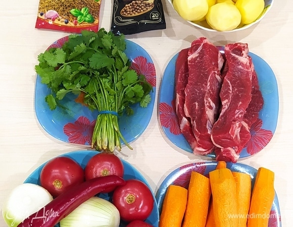 Подготавливаем все нужные продукты + 2 л воды.