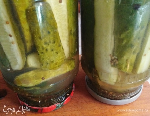 Закатать, перевернуть вверх дном. Приятного аппетита!