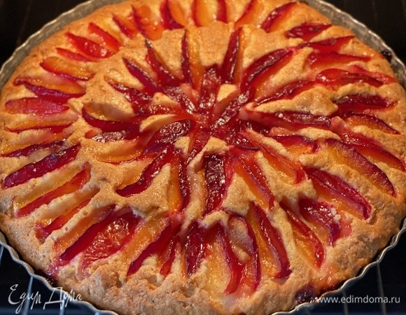 Выпекать ~40–45 минут, до сухой шпажки. Остудить до комнатной температуры, достать из формы, и можно дегустировать :)