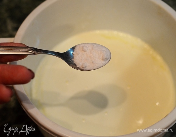 Добавьте соду.