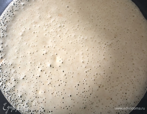 Выпекать на раскаленной сковороде с двух сторон. Приятного аппетита!