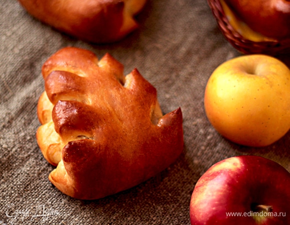 Мягкие, воздушные и ароматные булочки готовы! Приятного чаепития.