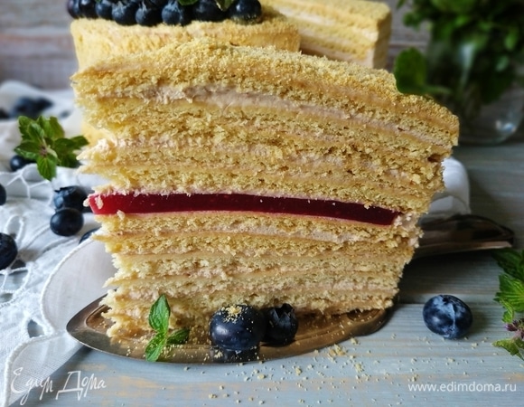 Очень нежный и вкусный торт готов. Приятного чаепития.