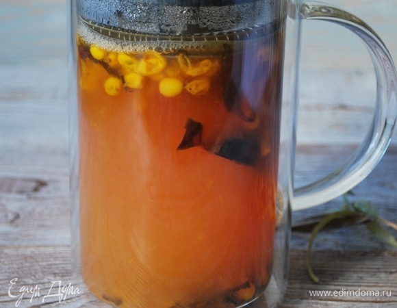 Залейте кипятком и дайте настояться 10 минут.