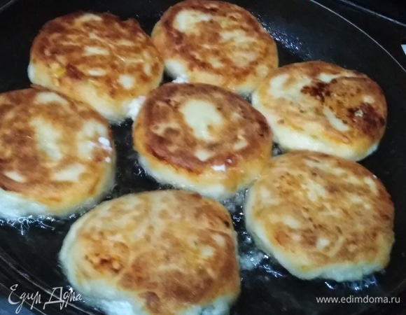 Жарить с двух сторон на умеренном огне до готовности.