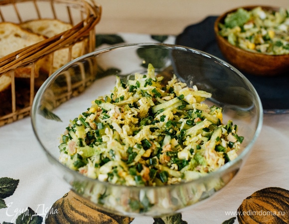 Перемешать, посолить, поперчить и заправить оливковым маслом. Приятного аппетита!