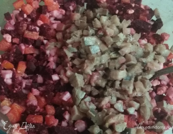 Затем — сельдь.