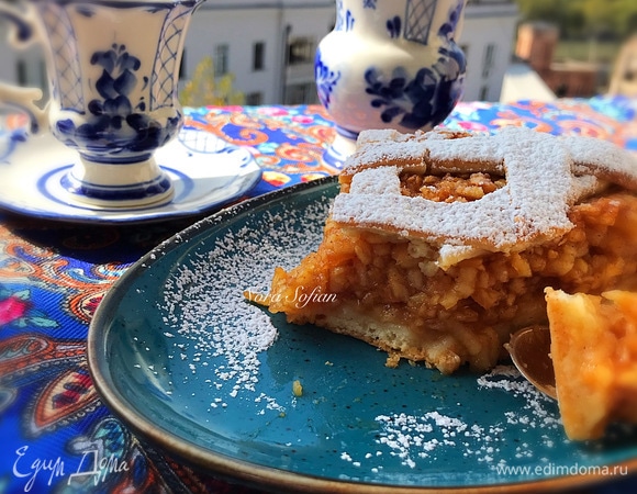 Нежное тесто и много начинки.