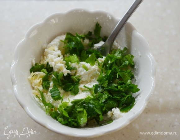 Рубленую зелень.