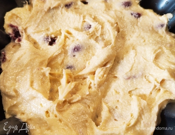 Выпекать при 180°C около 1 часа.