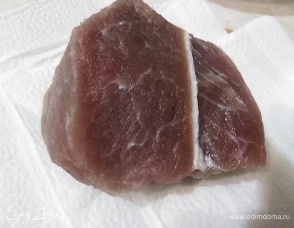 Обсушить, лишнюю влагу впитать салфеткой.