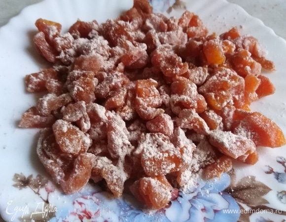 Достать цукаты из духовки, переложить в емкость для хранения. Посыпать сахарной пудрой (желательно с ароматом корицы). Приятного аппетита!