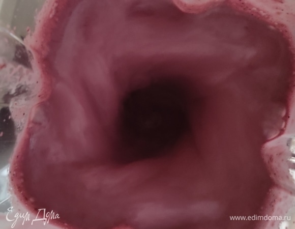 Хорошо пробиваем до однородной массы. Это очень вкусно!