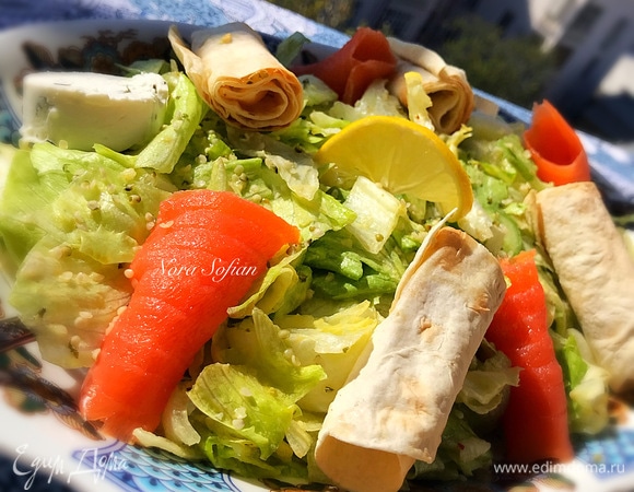 Очень вкусный и освежающий салат.