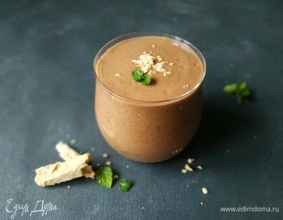 Разлейте по стаканам. Подавайте к столу.