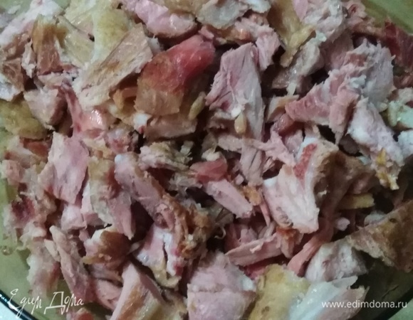 С ребер срезать мясо.