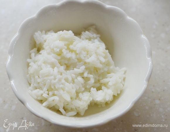 Рис отварите до готовности.