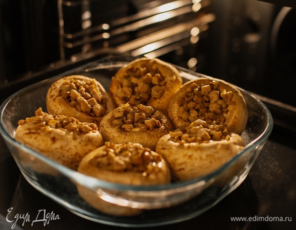 Поместить в форму и запекать при 180°C 20 минут.