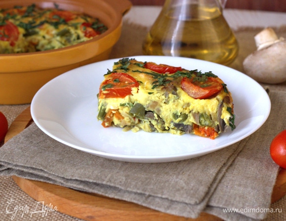 Подавать фриттату, посыпав рубленой зеленью. Приятного аппетита!