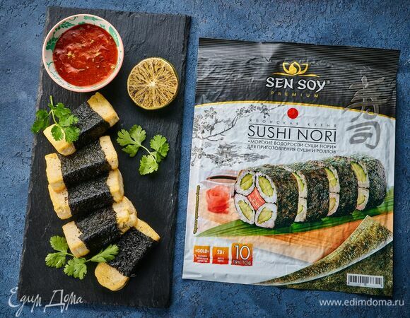 Готовое блюдо украсьте кунжутом и подавайте.