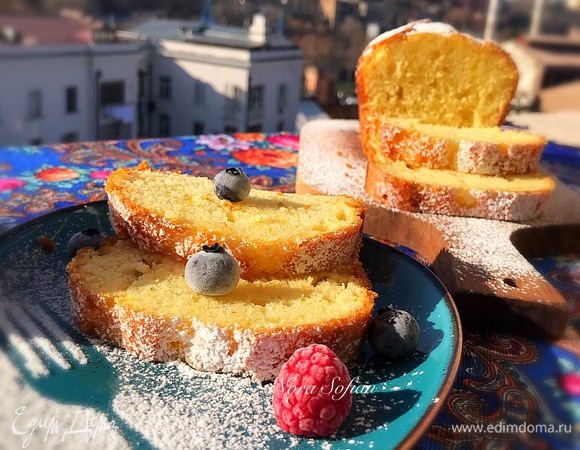 Вкусный и ароматный кекс готов.