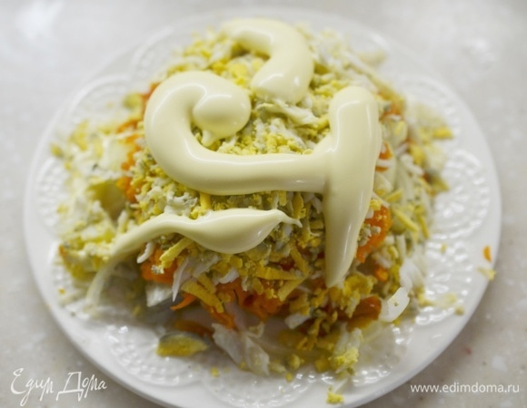 Немного майонеза.