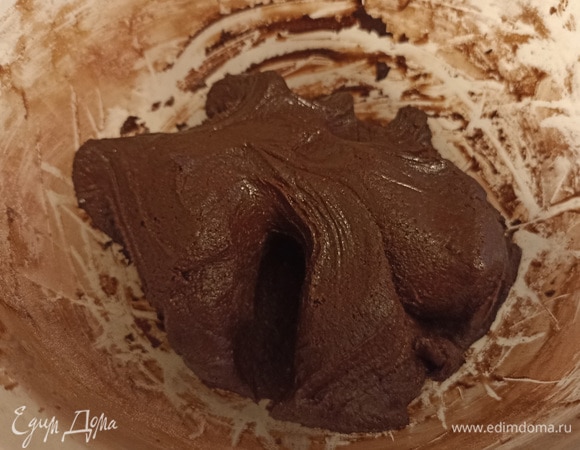 Должна получиться масса, похожая на пластилин.