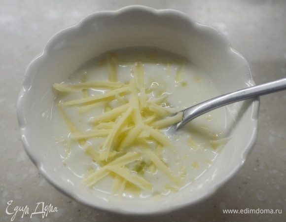 Натертый сыр.